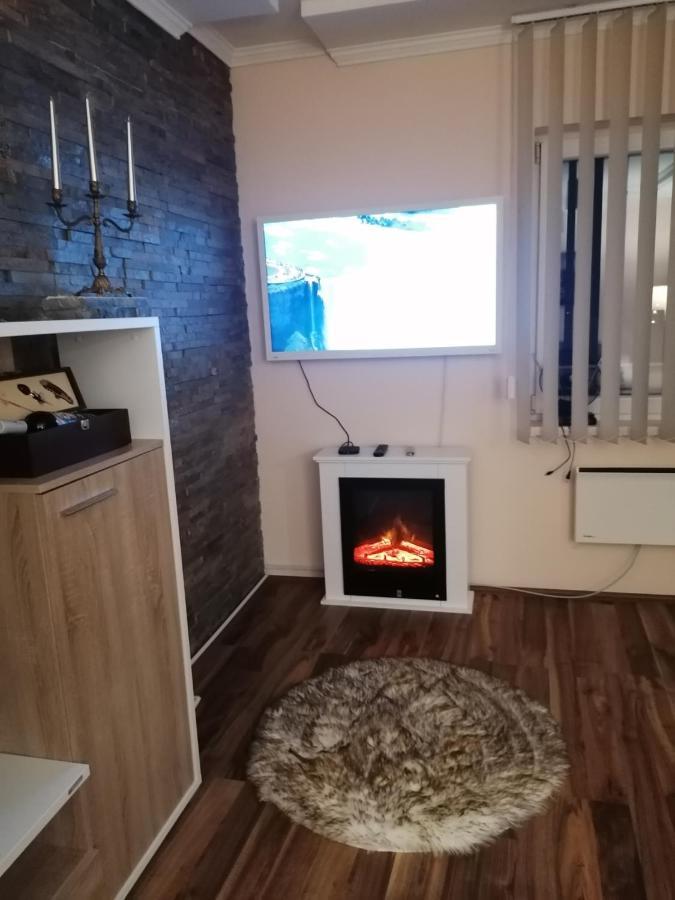 סרמסקה מיטרוביקה Apartman Dionis Sm מראה חיצוני תמונה