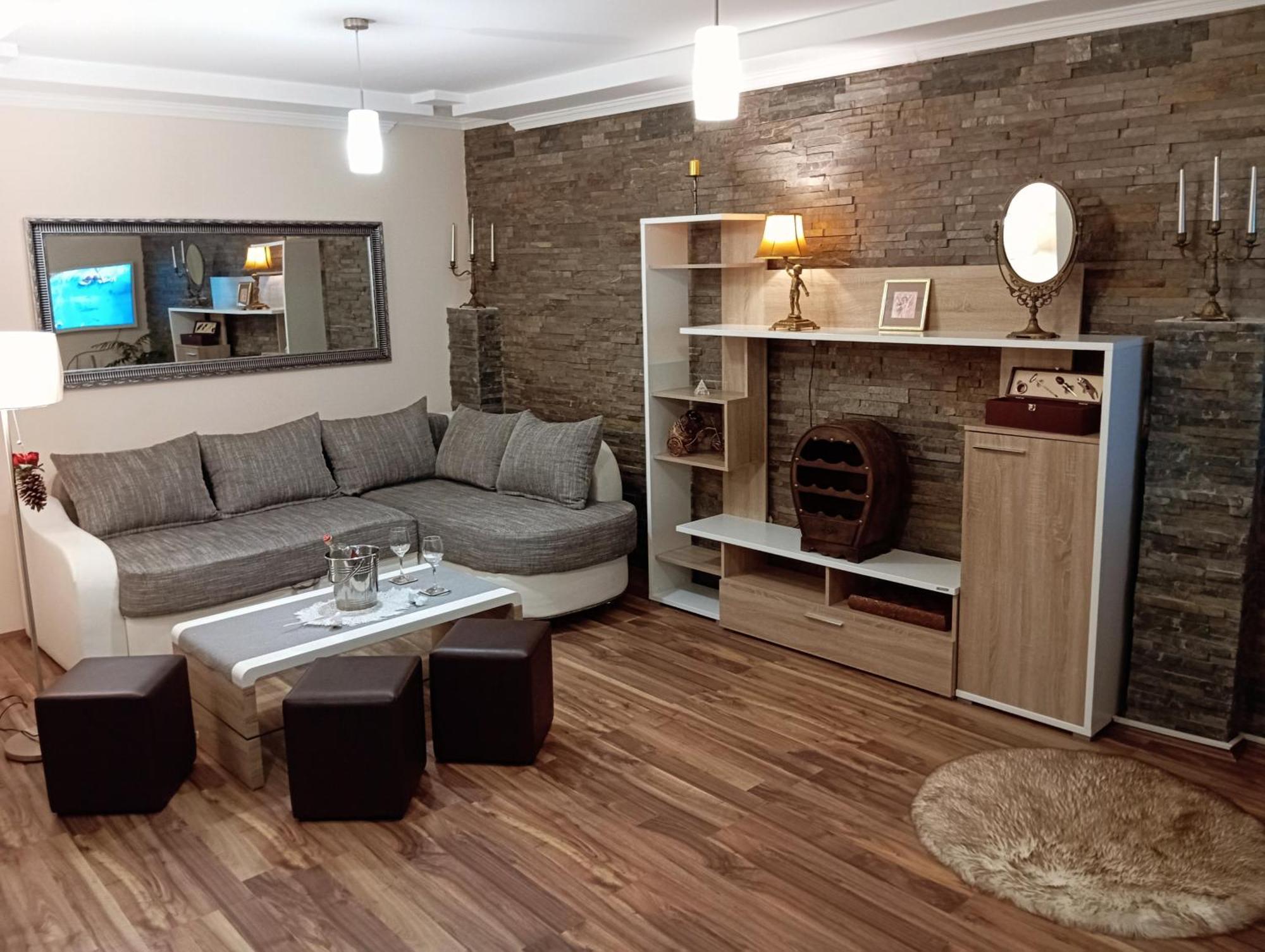 סרמסקה מיטרוביקה Apartman Dionis Sm מראה חיצוני תמונה